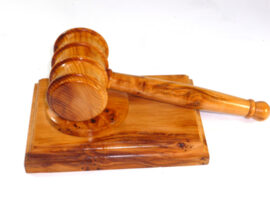 Presentation gavel English Yew